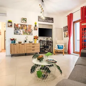 Peri Peri House - Centro Appartement
