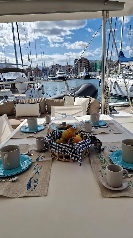 Magnolia House Boat Hotel Palermo Italy